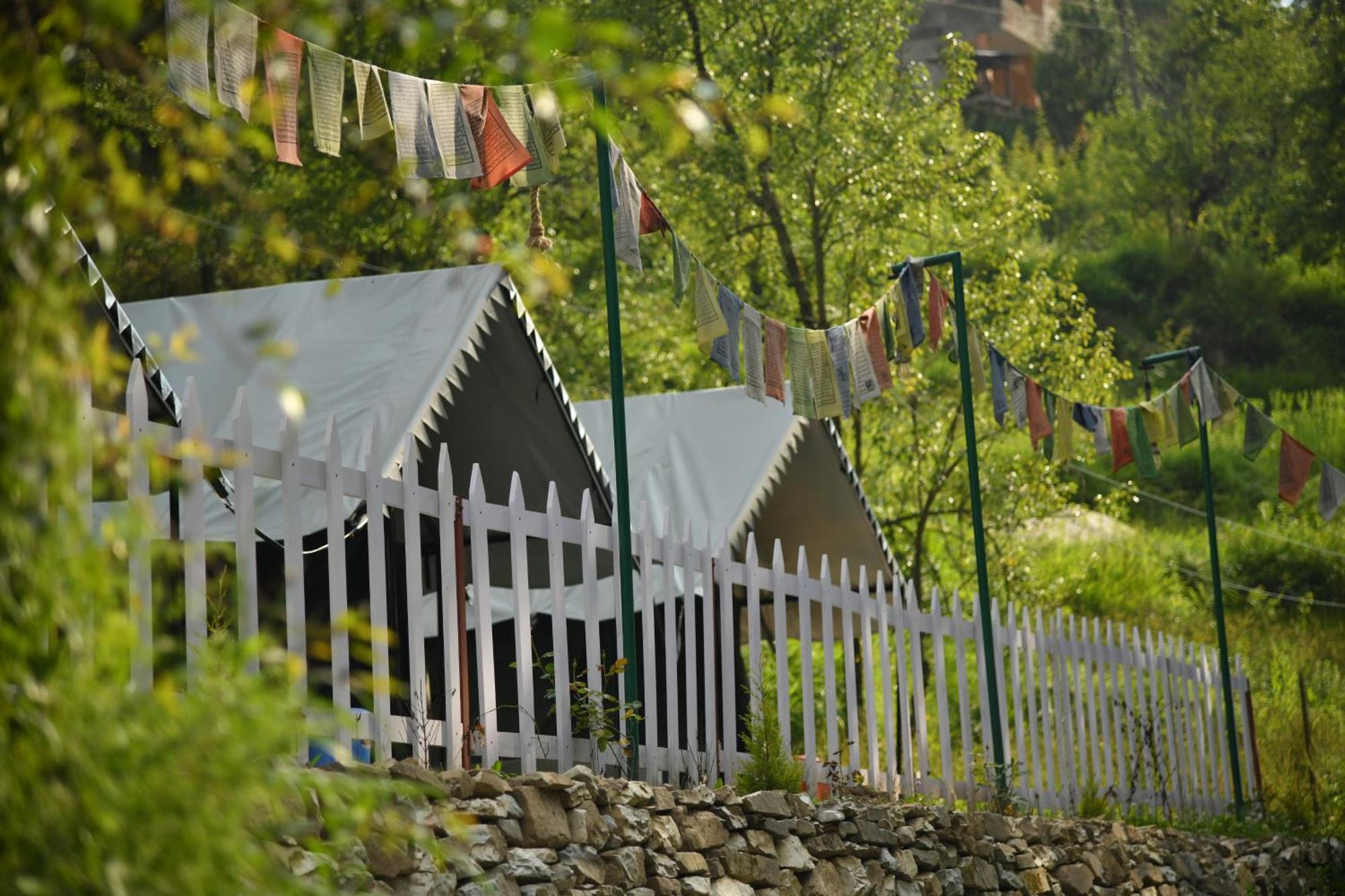 Himtrek Riverside Camps, Kasol Luaran gambar