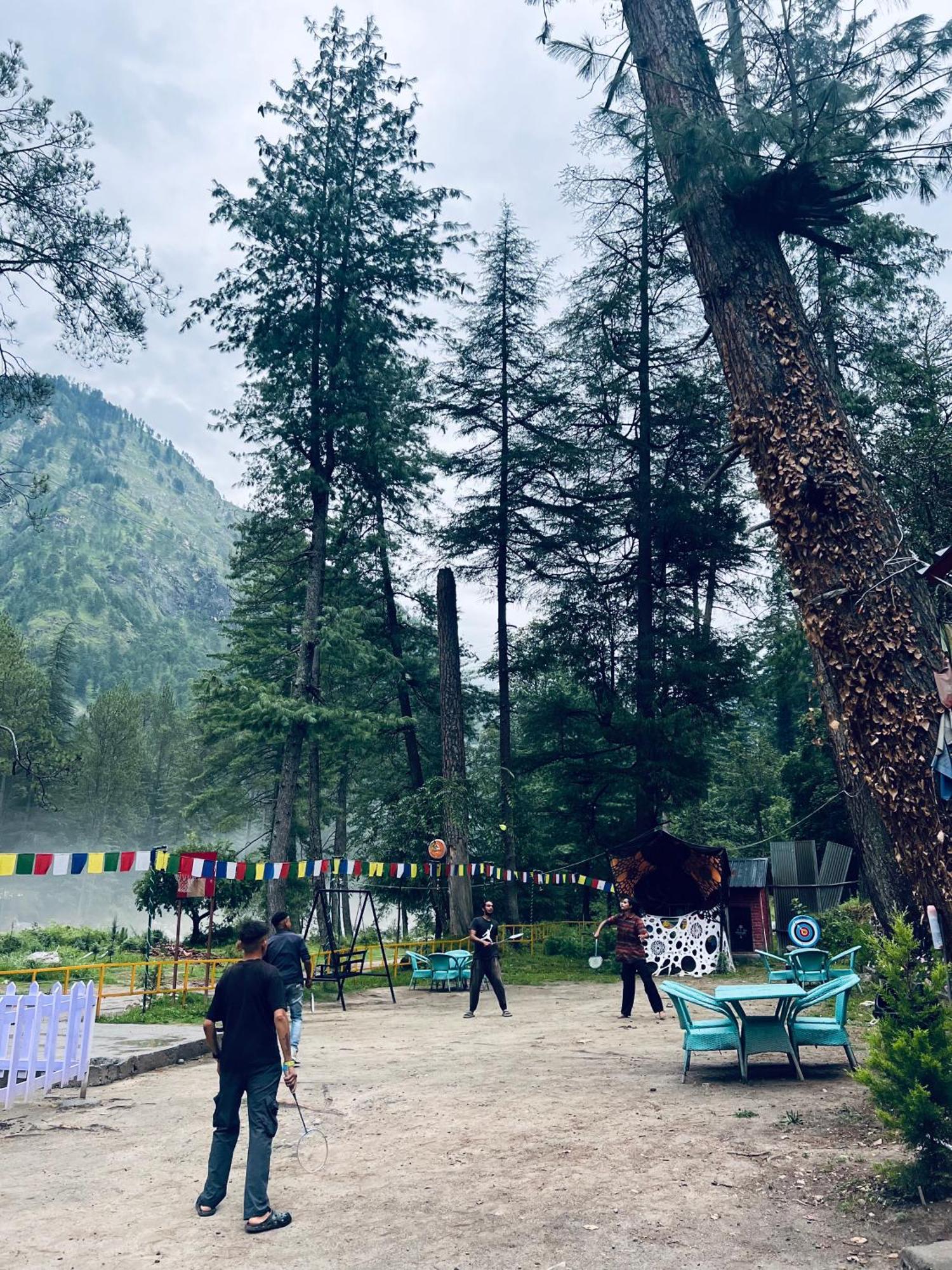 Himtrek Riverside Camps, Kasol Luaran gambar